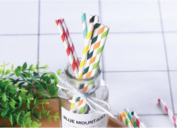 Papírové brčko červeno-bílé proužky 8/197 mm